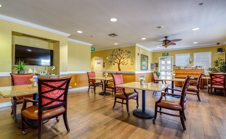 pacifica-senior-living-newport-mesa-92626-1239303_3