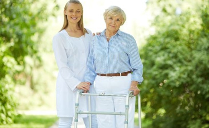 care-nests-in-home-senior-care-38125-1239428_2