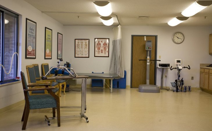 rolling-hills-healthcare-center-47150-12394_2