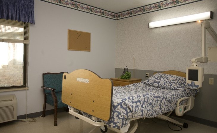 rolling-hills-healthcare-center-47150-12394_5