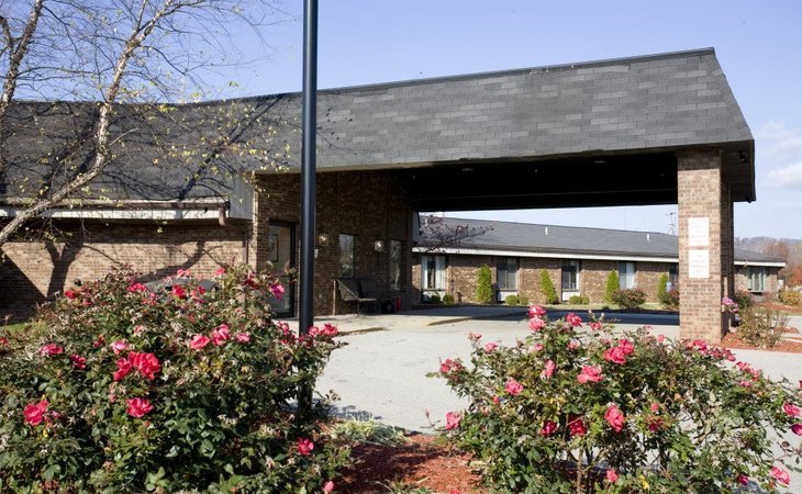 rolling-hills-healthcare-center-47150-12394_6