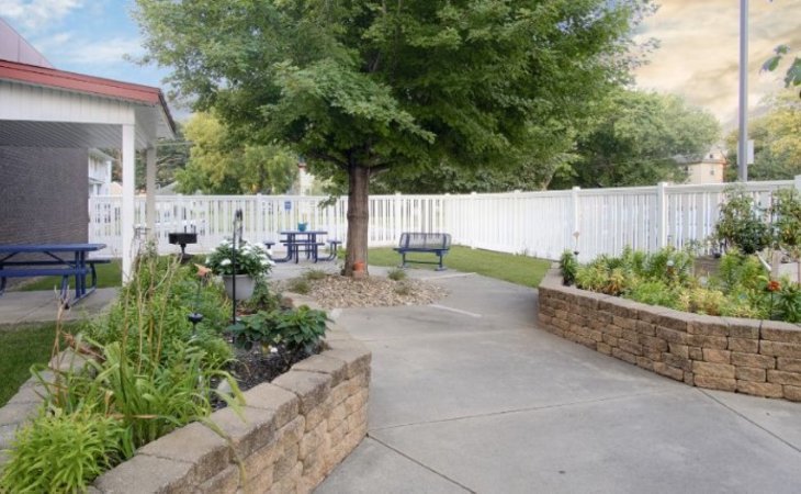 bridges-senior-lifestyle-living-50701-1239999_15