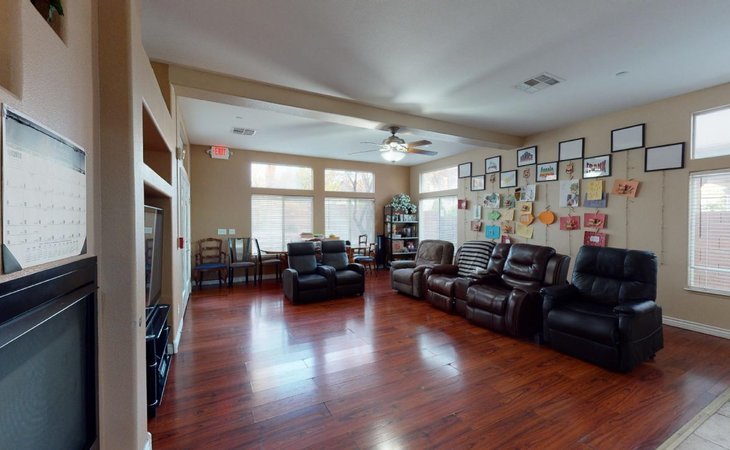serenity-living-at-mountains-edge-formerly-hillside-manor-89178-1240042_5