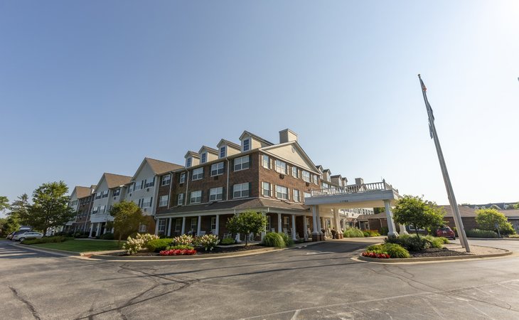 independence-village-of-zionsville-east-46077