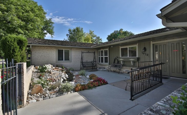 lighthouse-assisted-living-newland-house-80128