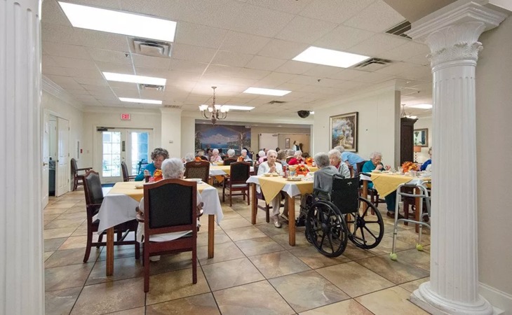 southside-gardens-assisted-living-center-70808