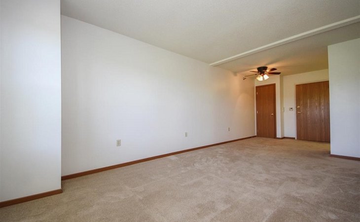 regency-heights-apartments-52245-1241284_3
