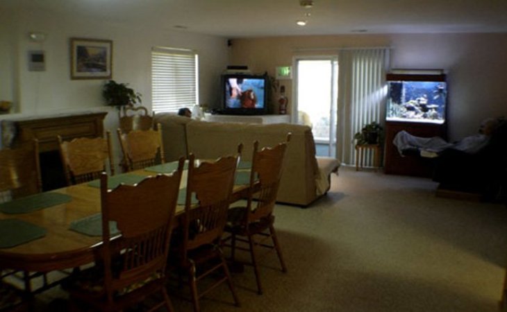 solange-at-the-golf-course-80911-1241599_3