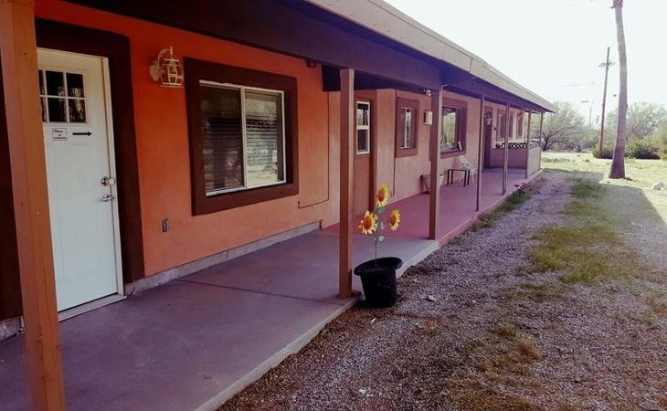 venezia-place-assisted-living-85704