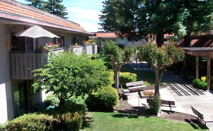 redwood-villa-retirement-residence-94043