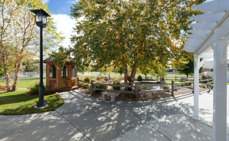countryhouse-grand-island-68803-1242071_2