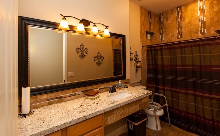 elite-assisted-living-home-85379-1242106_2