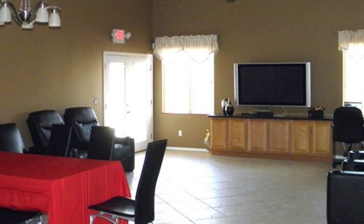 love-care-assisted-living-85388-1242107_2