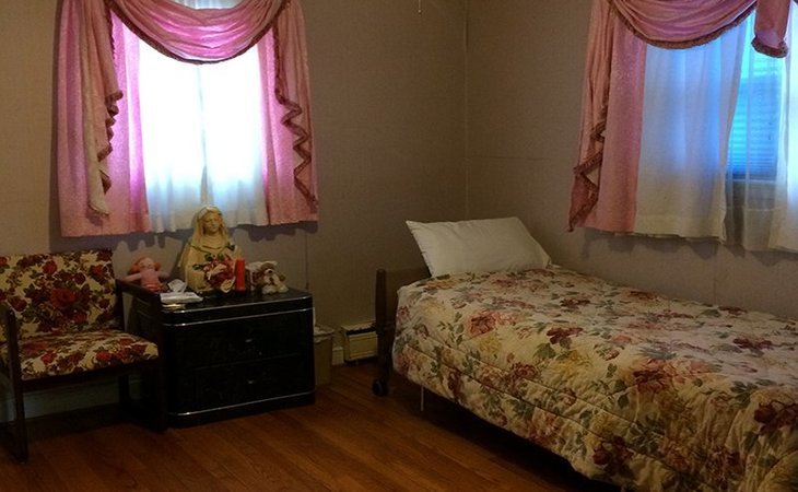 emilia-assisted-living-home-22310-1242398_2