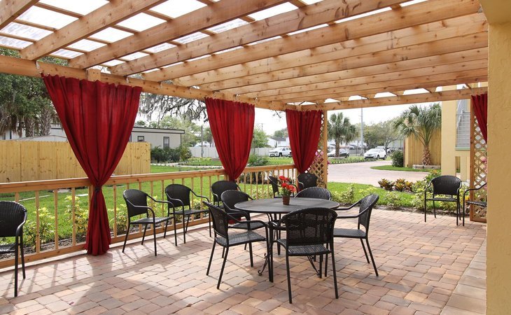 best-care-senior-living-at-heritage-manor-33612-1242492_2