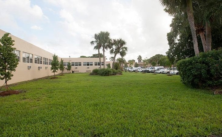 oceanside-senior-living-33020-1242530_6