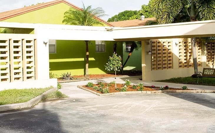 oceanside-senior-living-33020-1242530_8