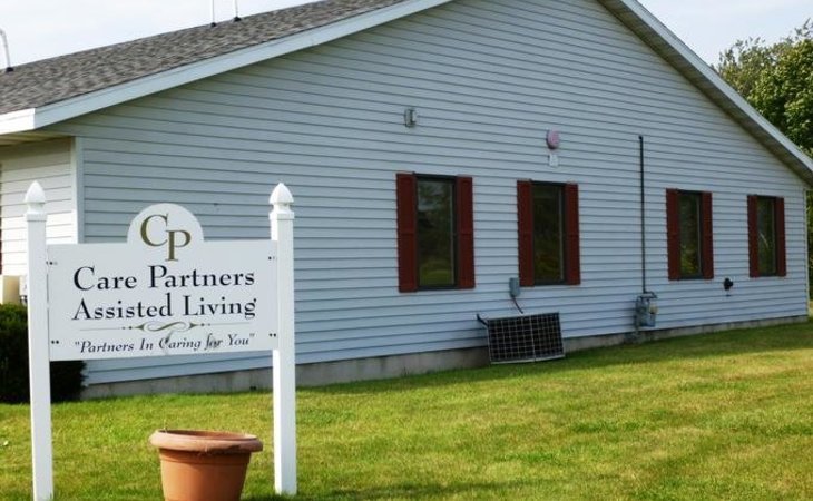 care-partners-assisted-living-in-manitowoc-54220