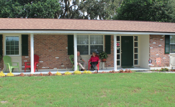 lakeshore-manor-34711