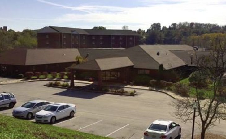 loyalhanna-senior-suites-personal-care-15650-1245540_2