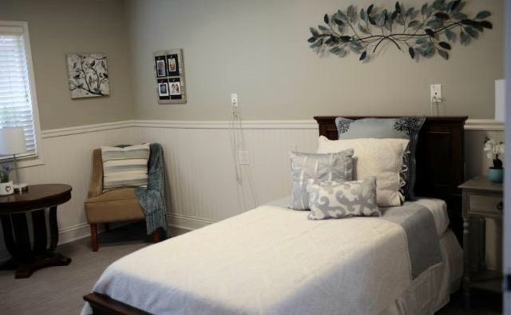 silver-oaks-memory-care-94025