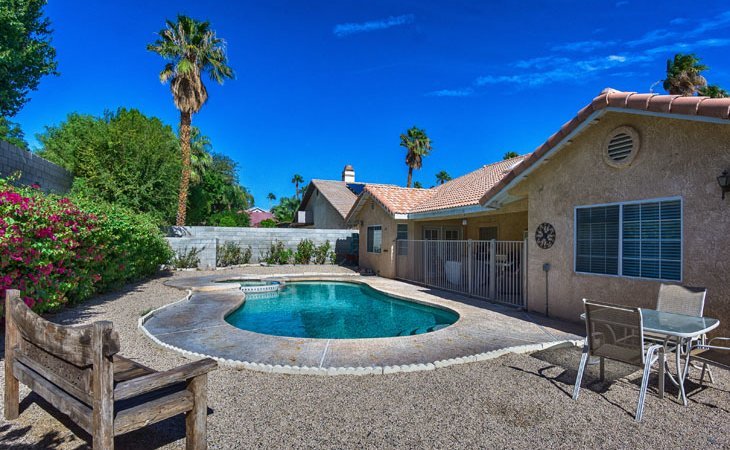 victoria-royale-closed-92234