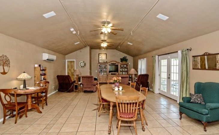 family-tree-assisted-living-78660-1248529_4