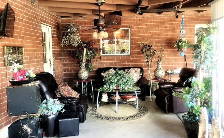 arizona-assisted-living-home-85711