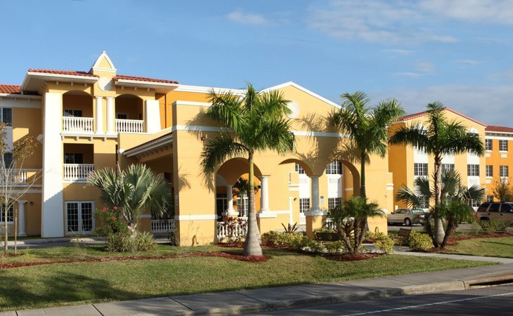 desoto-palms-assisted-living-community-34243
