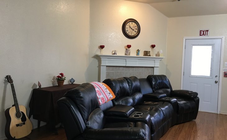 alpha-omega-residential-care-home-75070-1249099_2
