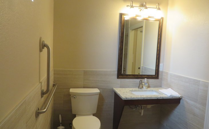 leawood-assisted-living-ii-80128-1249107_5