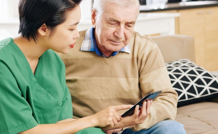 your-loved-one-s-home-healthcare-services-70058-1249143_4