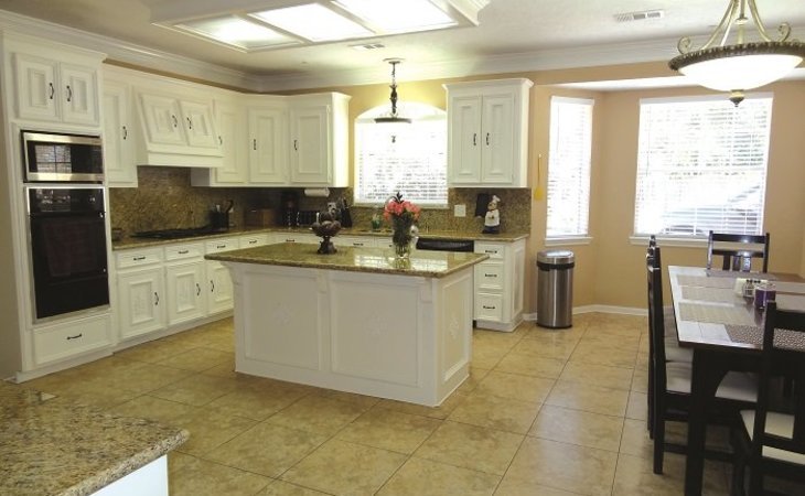 royal-palms-senior-living-77301
