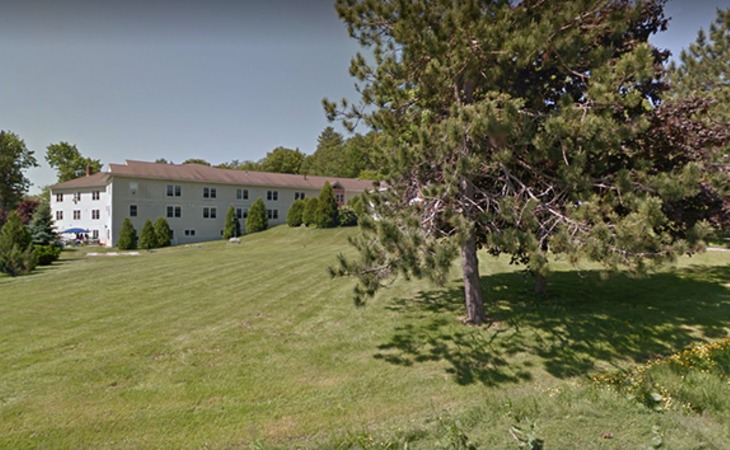 hillhouse-assisted-living-04530