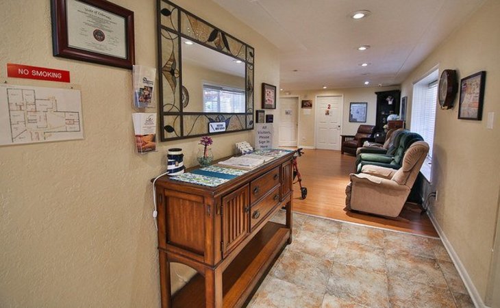 lighthouse-assisted-living-steele-house-80122-1250110_4