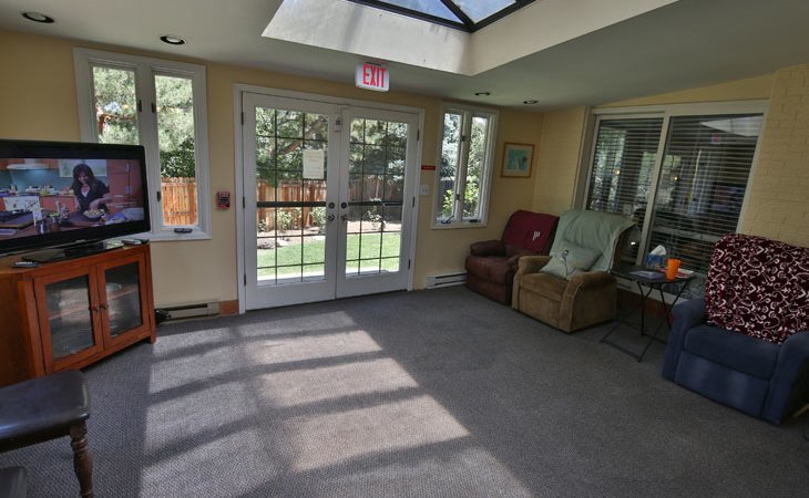 lighthouse-assisted-living-irwin-house-80122-1250112_4