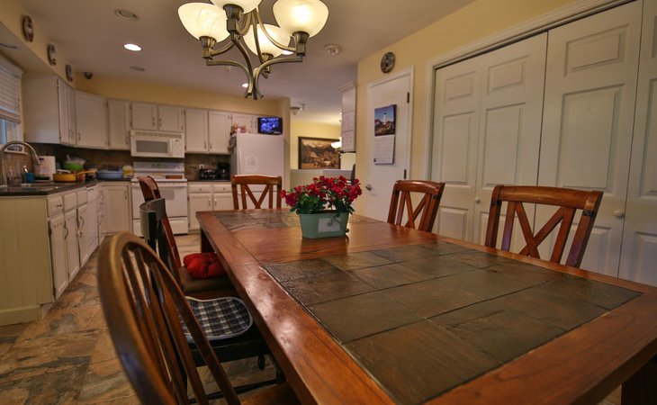 lighthouse-assisted-living-elizabeth-house-80122-1250113_3