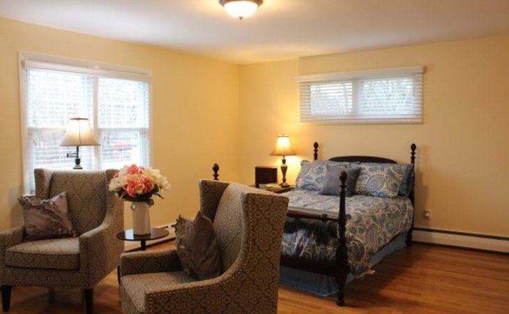commonwealth-house-assisted-living-02886-1250211_2