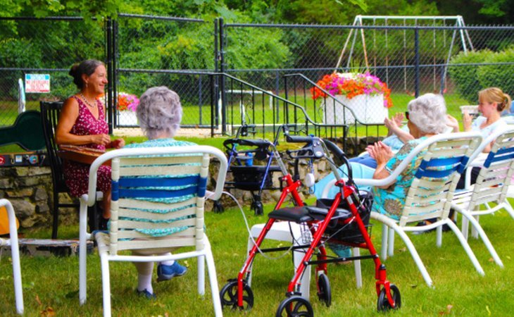 commonwealth-house-assisted-living-02886-1250211_4