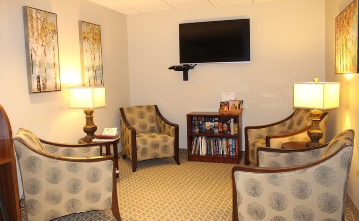 the-pines-senior-living-18411-1250746_9