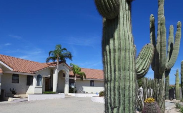 carefree-assisted-living-home-85255