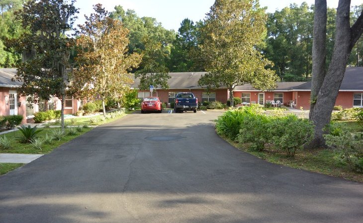 new-horizon-assisted-living-residence-34453-1250789_7