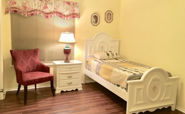 lincoln-manor-95209-1252063_2