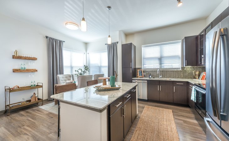 overture-highlands-55-apartment-homes-76014