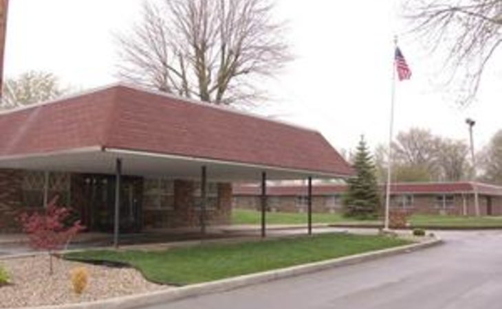 golden-livingcenter-sycamore-village-46901