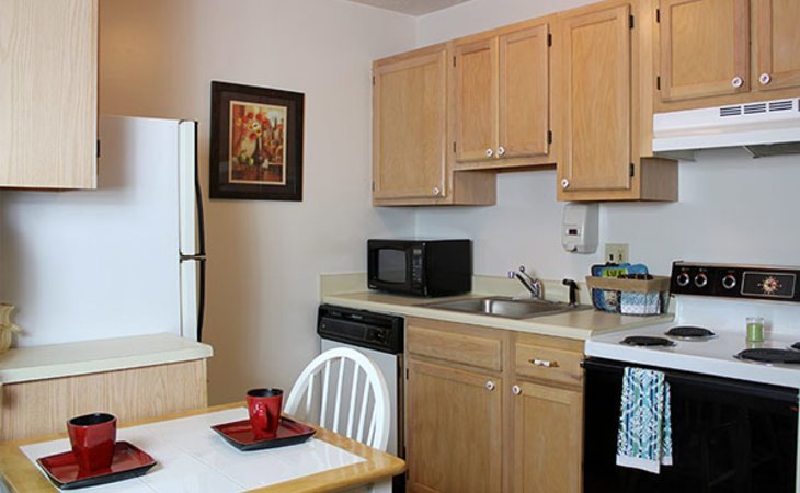 gateway-manor-44119-1253435_3