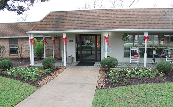 creekside-village-healthcare-77531
