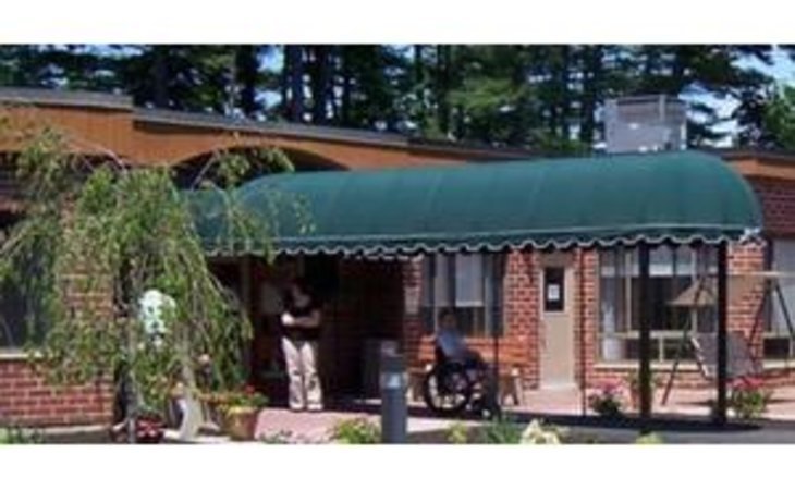 russell-park-rehabilitation-living-center-04240