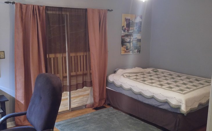 the-anderson-s-cozy-home-23185-1264335_6