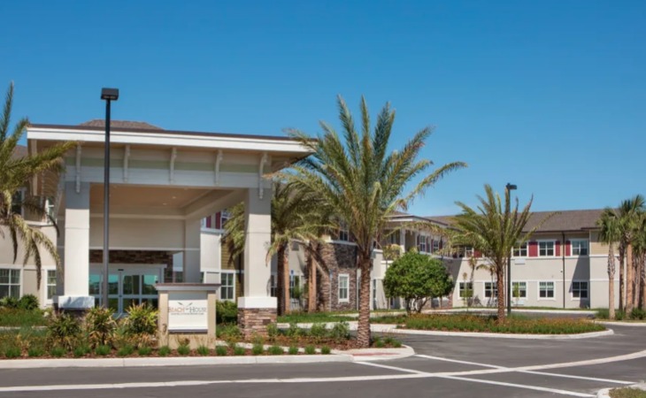 beach-house-assisted-living-memory-care-at-wiregrass-ranch-33544-1264868_1